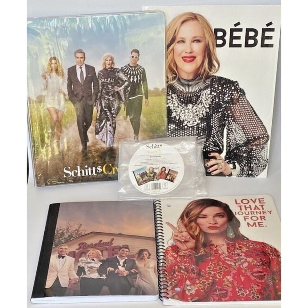 Schitt's Creek Binder Folder‎ Notebooks Bundle 4 Piece Set Catherine O'Hara 2015